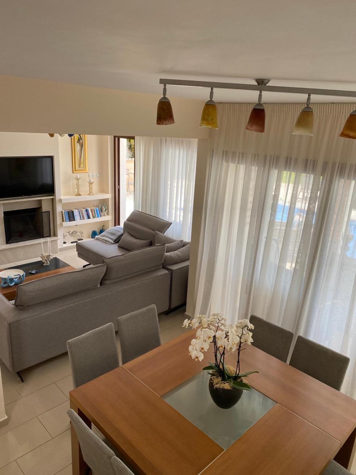 Ionion Beachfront Villa Aya Napa Dış mekan fotoğraf