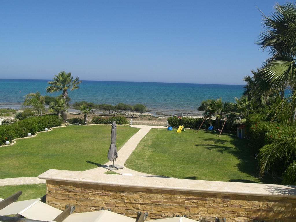 Ionion Beachfront Villa Aya Napa Oda fotoğraf