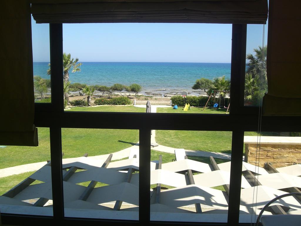 Ionion Beachfront Villa Aya Napa Dış mekan fotoğraf