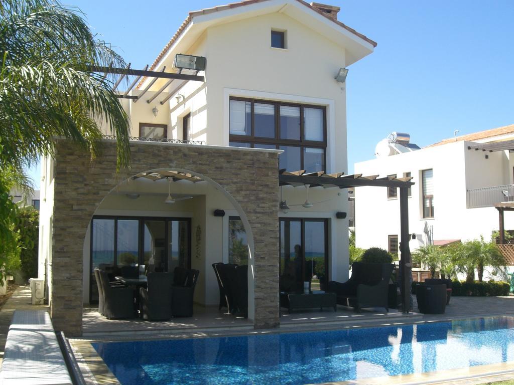 Ionion Beachfront Villa Aya Napa Oda fotoğraf