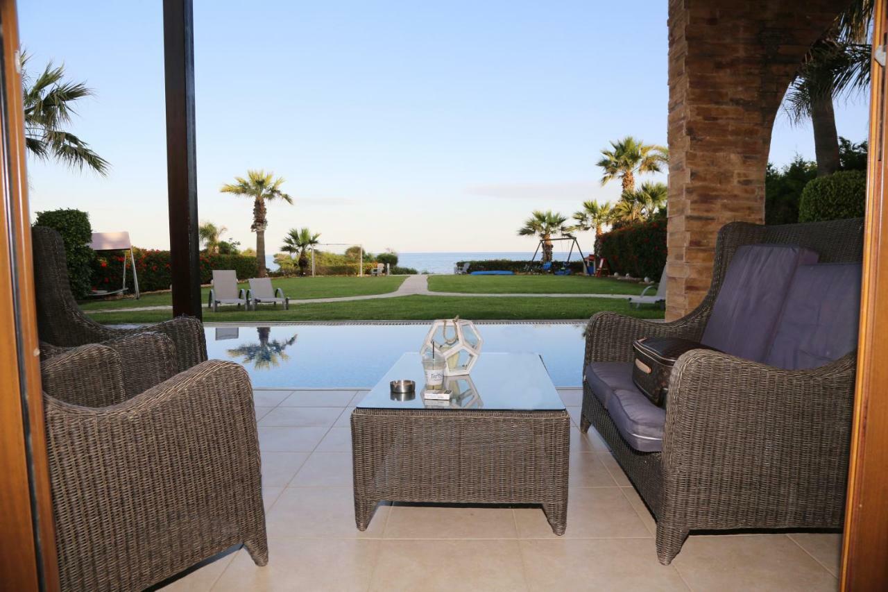 Ionion Beachfront Villa Aya Napa Dış mekan fotoğraf