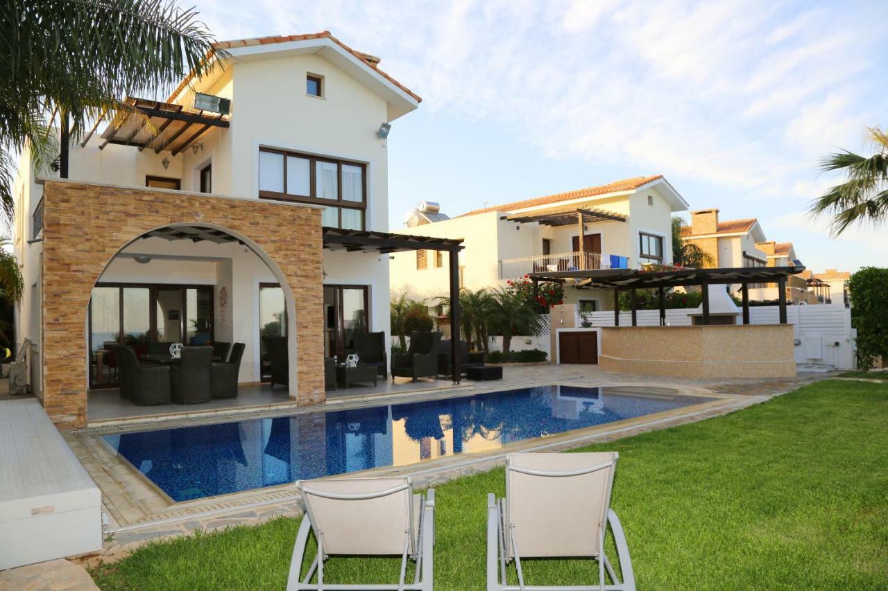 Ionion Beachfront Villa Aya Napa Dış mekan fotoğraf